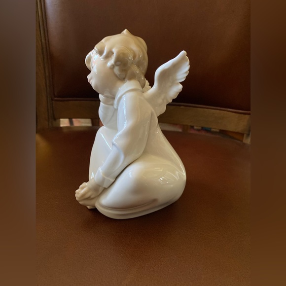 Lladro #4530 Setting Angel Thinking - Picture 3 of 8